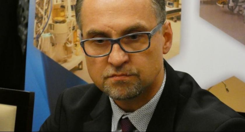 Tuż przed sesją radny Rafał Dębski apeluje o wstrzymanie podwyżki podatku od nieruchomości
