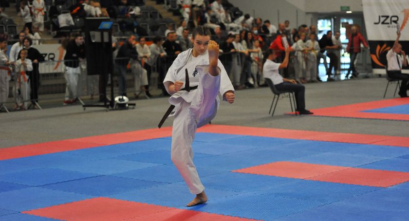 Weronika Mazur zwyciężyła w kumite na międzynarodowym turnieju w Jastrzębiu Zdroju