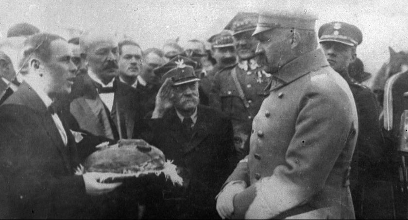 Kochany Wodzu, Naczelniku… Jak Radomsko oddało hołd Marszałkowi Piłsudskiemu