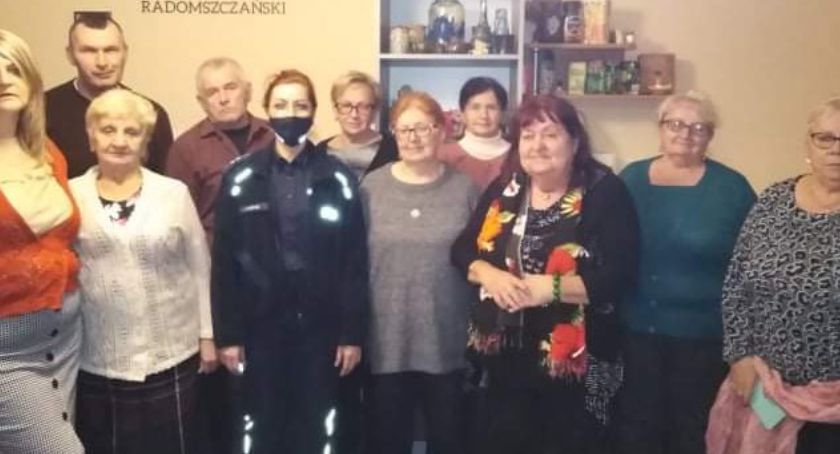 Kręci mnie bezpieczeństwo. Seniorzy spotykają się z policjantami