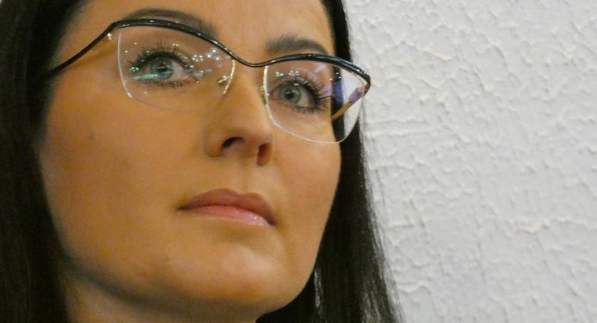Powiat też szykuje podwyżki dla władzy. Dla starosty 17.995 miesięcznie plus dodatek stażowy. 80 proc. więcej niż dziś