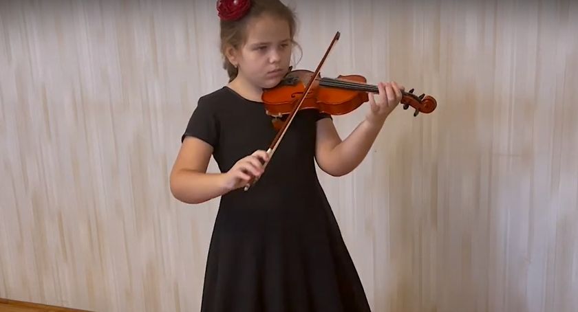 Aleksandra Hebda, zdolna uczennica radomszczańskiej szkoły muzycznej, wyróżniona w ogólnopolskim konkursie