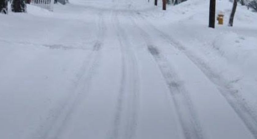 Synoptycy zapowiadają, że dzisiaj spadnie śnieg. Ma padać do samego rana
