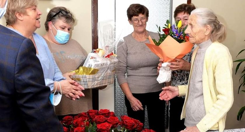 Pani Janina Leżańska z Kraszewic w gminie Masłowice obchodziła 100-ne urodziny