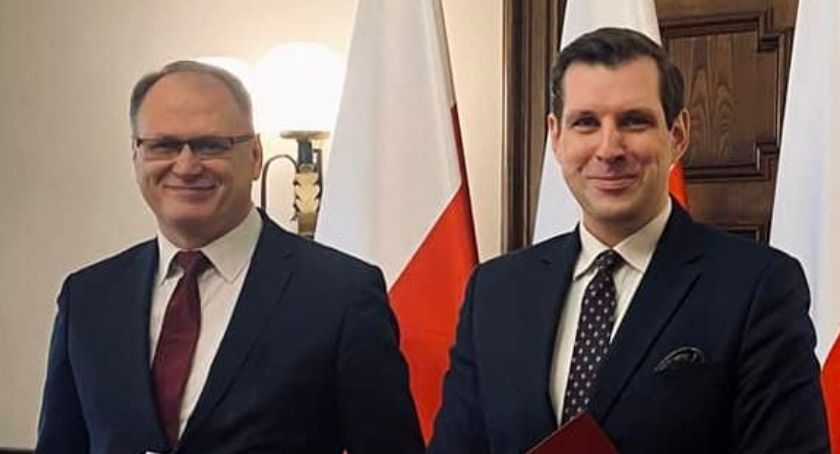 Prezydent podpisał umowę. Miasto dostanie ponad 3 mln zł na budowę Centrum Opiekuńczo-Mieszkalnego