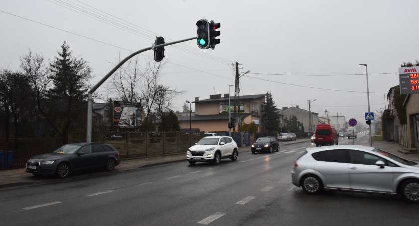 Skrzyżowanie Narutowicza z Kraszewskiego gotowe, choć światła mogą jeszcze przez jakiś czas nie działać