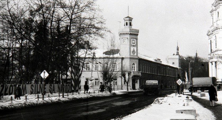 [2001] Nie chcą Stylowej. Przychodzicie teraz? Jak już wszystko sprzedane?