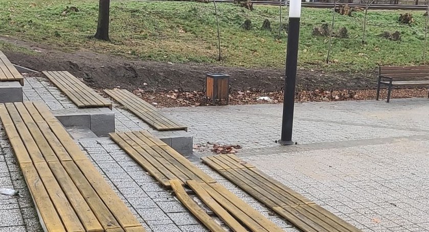 Skwer na Sierakowskiego przyciąga uwagę mieszkańców. Jest zaniedbany