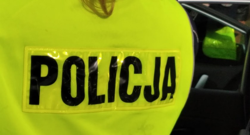 Niższe pensje policjantów i strażaków, czyli Polski Ład w praktyce. Niektórzy stracili kilkaset złotych