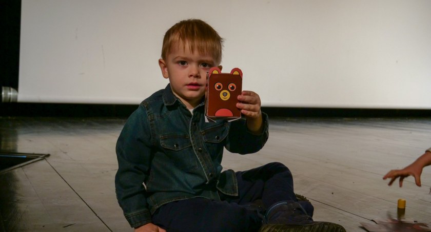 Miejski Dom Kultury: poranek filmowy dla dzieci w kinie Pasja, a potem warsztaty z Miśkiem w roli głównej