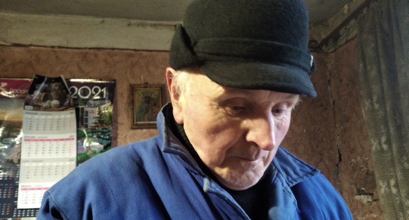 Obcy we własnym domu: nie potrafi pisać, a podpisał dokumenty. Okazało się, że oddał dom