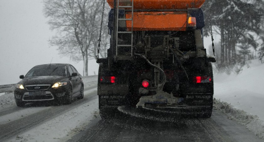 Ostrzeżenie WCZK w Łodzi: jutro w Radomsku i powiecie będzie bardzo ślisko