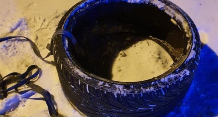 Kulig na oponie. Policjanci przerwali niebezpieczną zabawę