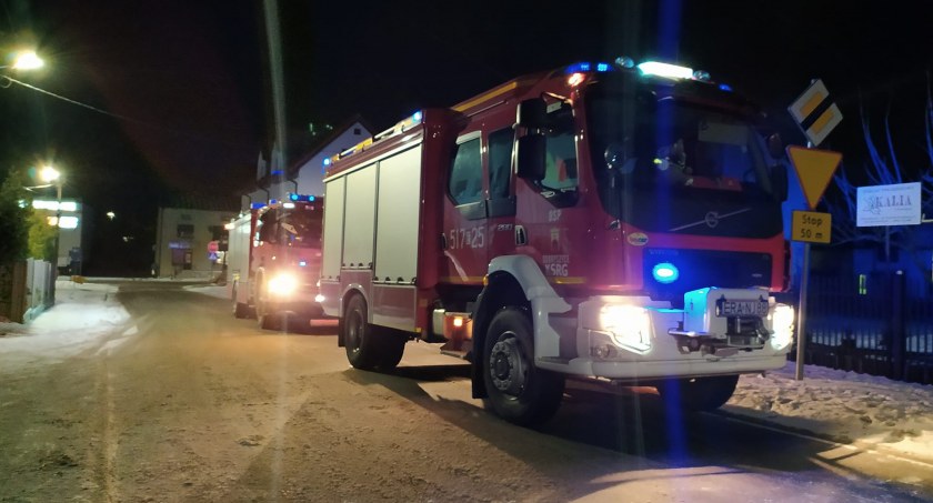 Dobryszyce: Prawdopodobnie czujka czadu uratowała życie kobiecie i jej dziecku