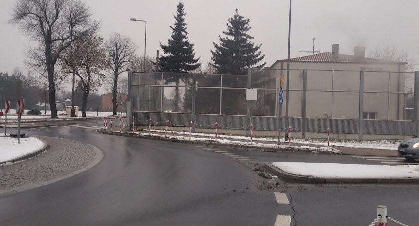 Strefy hałasu bez kontroli. Jest głośno, ale nie ma czym zmierzyć natężenia
