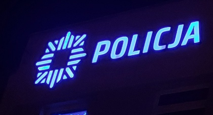 Kierowca punto potrącił na ulicy Chrobrego pieszą 86-latkę i zbiegł z miejsca wypadku
