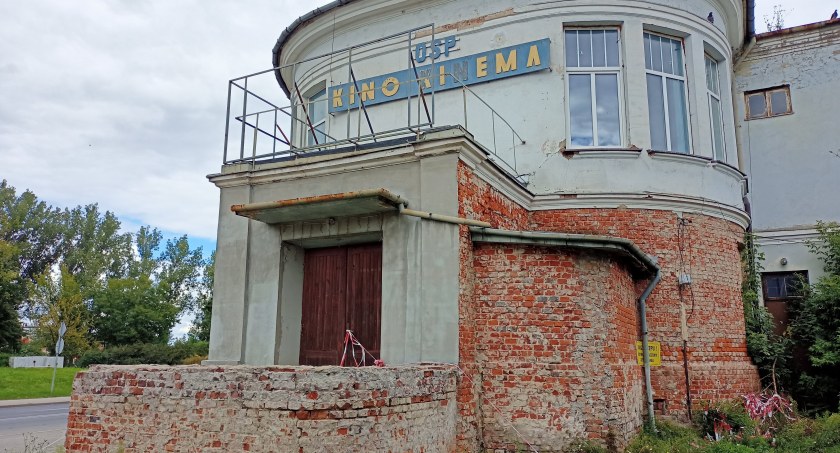 Jatki będą zabytkiem, Kinema na razie nie. Bo w OSP Radomsko nikt nie odbiera poleconych