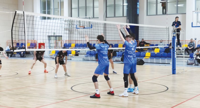 Porażka siatkarzy z wiceliderem. METPRIM Volley Radomsko walczył o zwycięstwo, decydowały końcówki setów