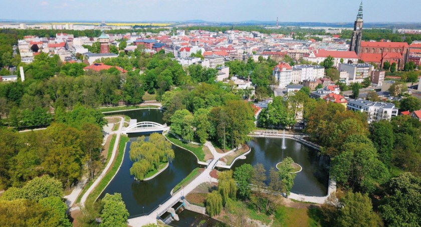 Dlaczego Radomsko nie może być Świdnicą? Dolnośląskie miasto nagrodzili urbaniści