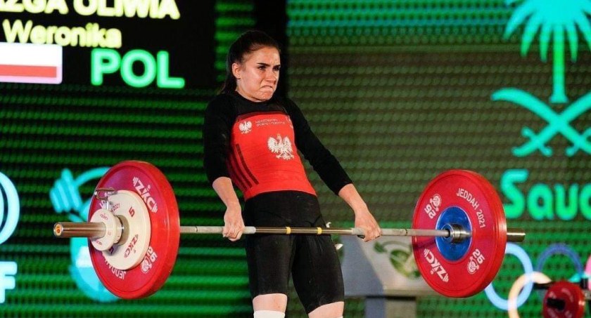 Oliwia Drzazga prowadzi wśród kobiet. Bartłomiej Adamus drugi