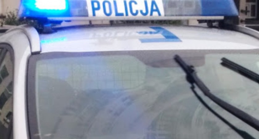 Zderzenie busa z ciężarówką na A1. Zablokowany pas w kierunku Radomska