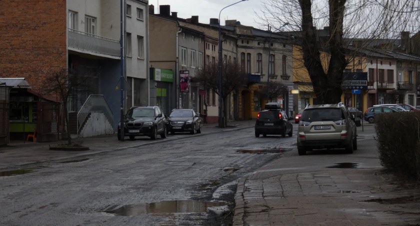 Od dzisiaj w centrum jeździmy inaczej. Trwa przebudowa Żeromskiego, zmienia się organizacja ruchu