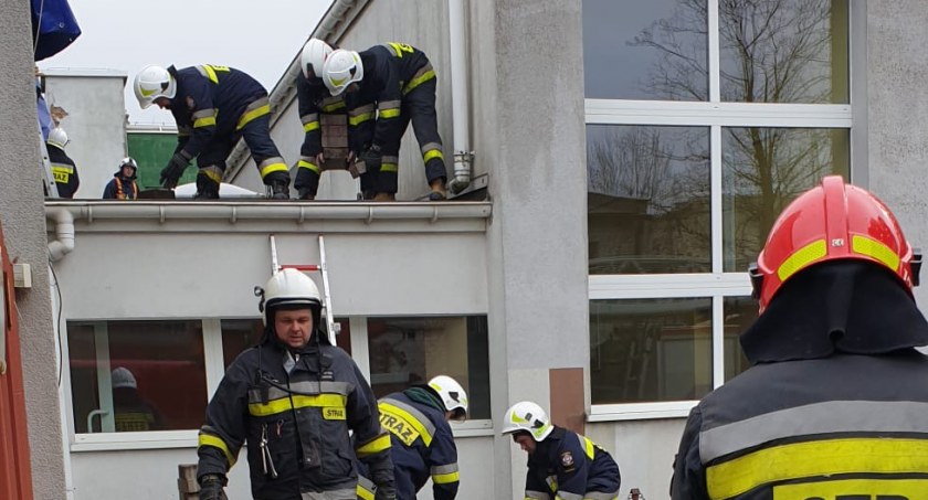 W Radomsku i powiecie trwa liczenie szkód spowodowanych wichurą. Największe na dachu Drzewniaka
