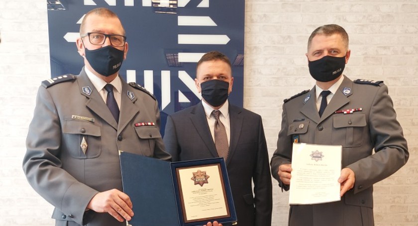 Nadkomisarz Robert Baryła odszedł na emeryturę. Policjantem był 28 lat. W zeszłym roku miał poważny wypadek