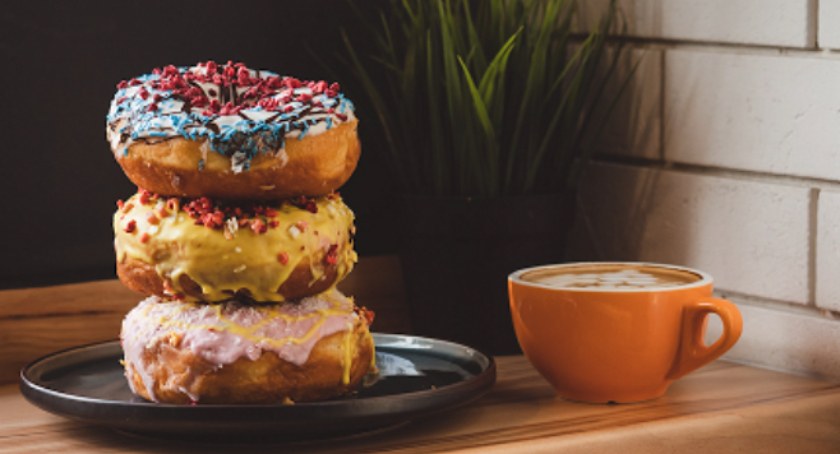 Tłusty czwartek - pomysły na pączki z twistem. Łapcie kilka innych przepisów