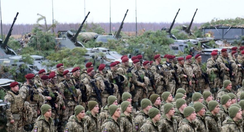 Łuszczyn komentuje: Slava Ukrainie! Wszyscy żyjemy dziś tym, co dzieje się za naszą wschodnią granicą 
