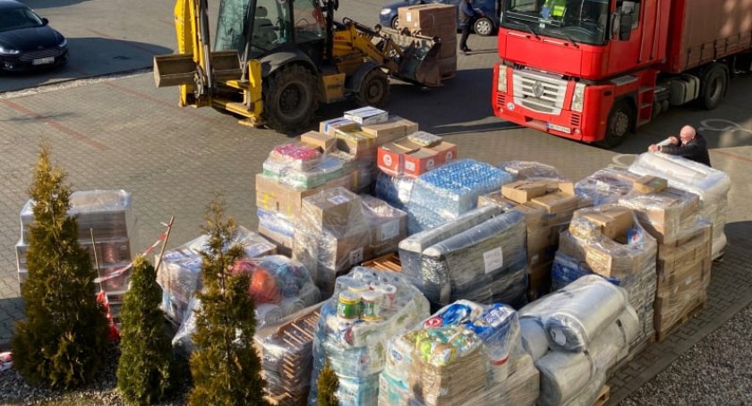 16 ton darów pojechało do miasta Równe na Ukrainie. Pomoc wysłały powiaty radomszczański i piotrkowski
