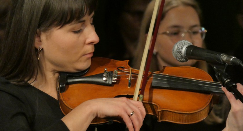 [Zdjęcia] Radomsko dla Ukrainy. Koncert w Miejskim Domu Kultury. Za tydzień kolejny