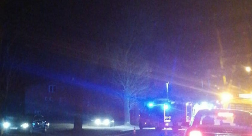 Kolizja trzech samochodów przy rondzie na Brzeźnickiej. Droga chwilowo była zablokowana