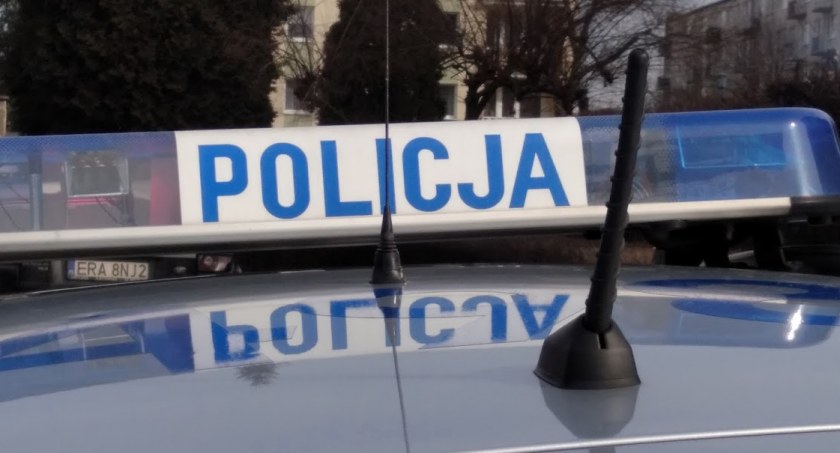 30-letni nietrzeźwy radomszczanin szalał golfem na Interku. Stanie przed sądem. Prawo jazdy już stracił