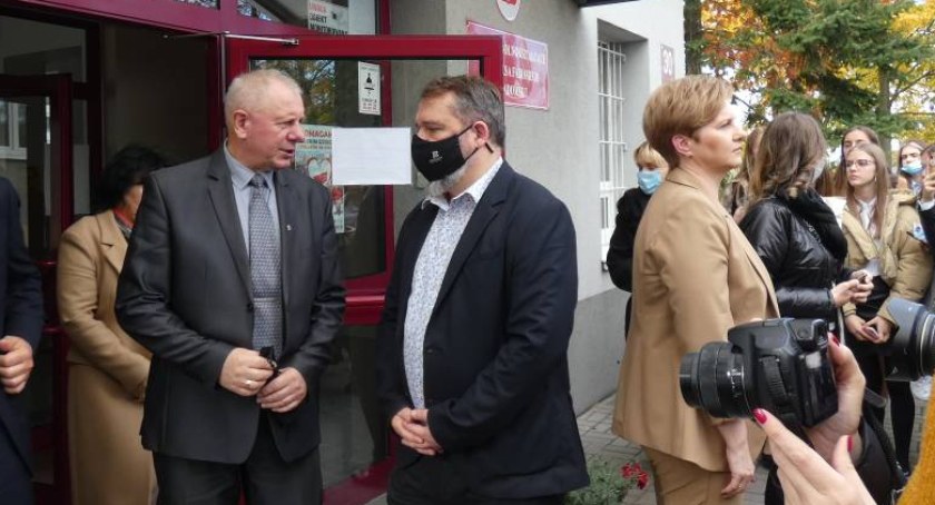 „Podpisaliśmy się nazwiskami, jesteśmy więc na czarnej liście”. Nieoficjalnie: Andrzej Kucharski się wycofa