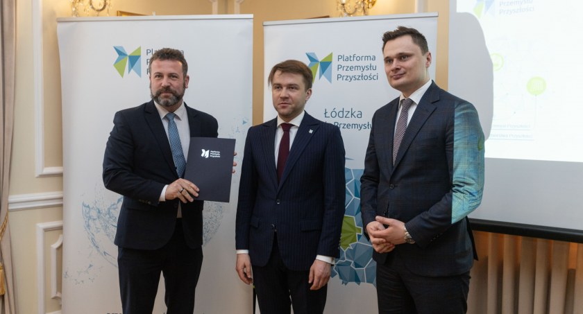 Wspomogą cyfryzację. Powstała Łódzka Regionalna Rada Przemysłu Przyszłości. Przewodniczącym Krzysztof Ciecióra