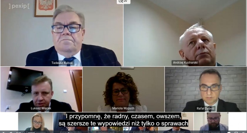 Sesja Rady Miasta: Będzie o 250 tys. zł na karetkę dla szpitala, budżecie miasta i bezpłatnych przejazdach MPK dla Ukraińców