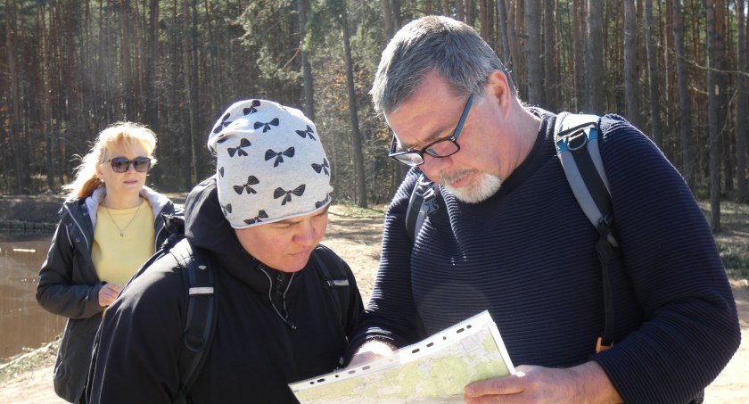 Trekking na Podświerk. 20 kilometrów leśnymi duktami, start z Suchej Wsi
