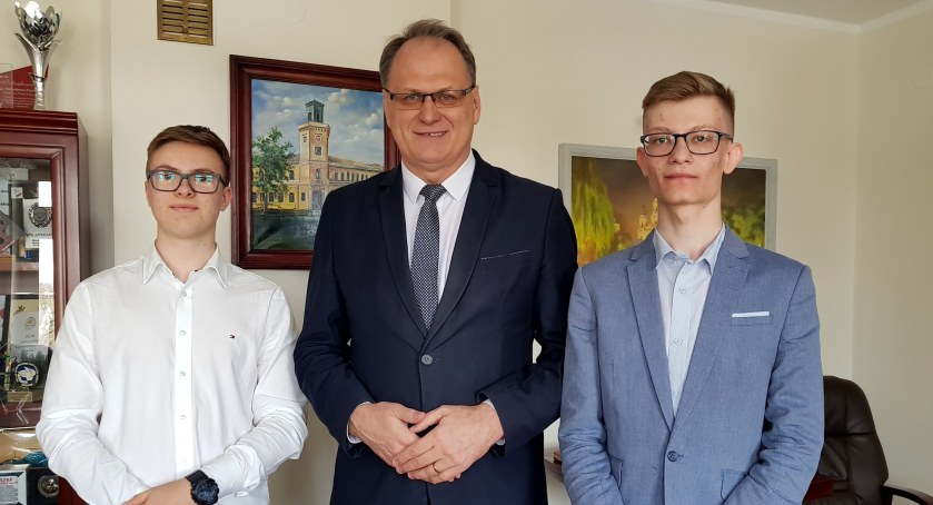 Mateusz Stanek i Jakub Miarka z I Liceum Ogólnokształcącego chcą zostać posłami do XXVIII sesji Sejmu Dzieci i Młodzieży
