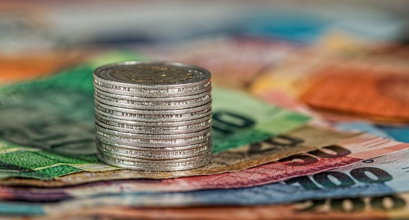 Unia daje miliony, firma je wydaje, a urząd sprawdza. Jak są kontrolowane unijne dotacje