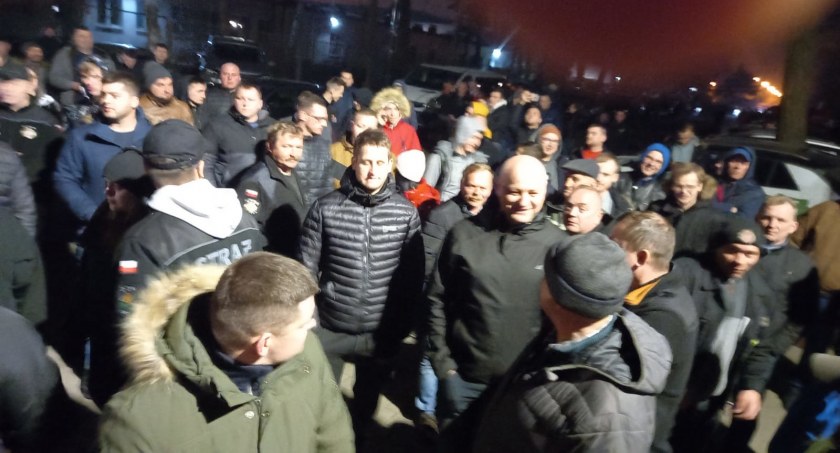 Poseł PSL Dariusz Klimczak: Część wniosków trafiła do pieca. Trzeba znaleźć więcej pieniędzy dla strażaków [Rozmowa]