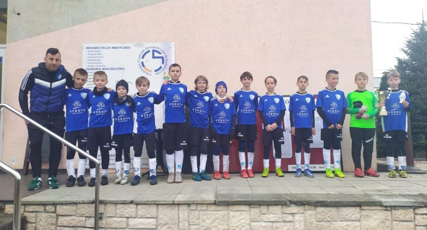 Chłopcy z rocznika 2011 zajęli drugie miejsce w wielkanocnym turnieju Hary CUP w Łodzi