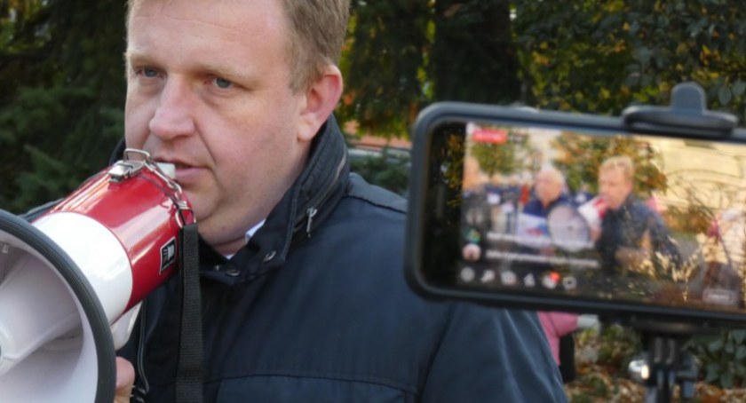Pierwszy przeciw Ferencowi. Łukasz Więcek w rozmowie z Gazetą: Tak, chcę startować na prezydenta Radomska. 