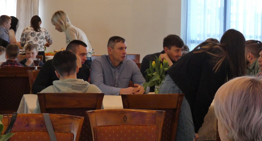 Śniadanie Wielkanocne: Z miłości do wolności. Przy wspólnym stole zasiedli radomszczanie i ich goście