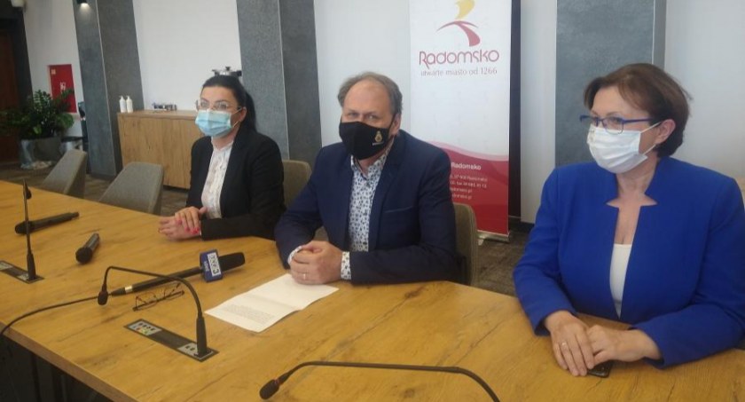 [Danie(l) dnia]  Miesiąc (rok) miodowy. W tym układzie każdy może skorzystać, bo przecież nie chodzi o ideologię