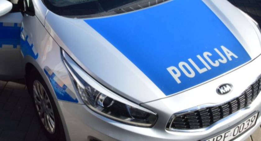 Policjanci z Kamieńska zatrzymali do kontroli czterokołowiec, bo jego kierowca zaczął uciekać. Dlaczego?