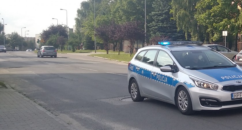 Policja: Najważniejsze przepisy ruchu drogowego. Найважливіші правила дорожнього руху
