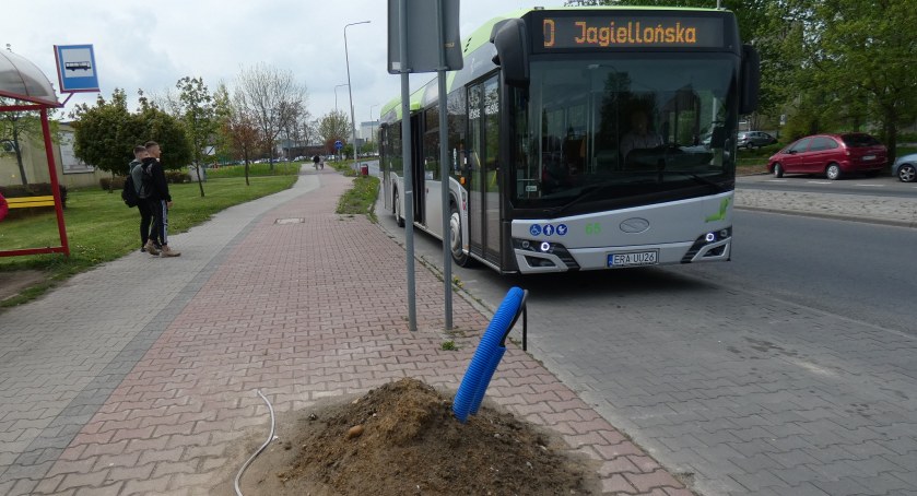 Ciąg dalszy listy radomszczańskich absurdów: uwagi Czytelnika. Pan Zbigniew: Kto to projektuje? To jest chore