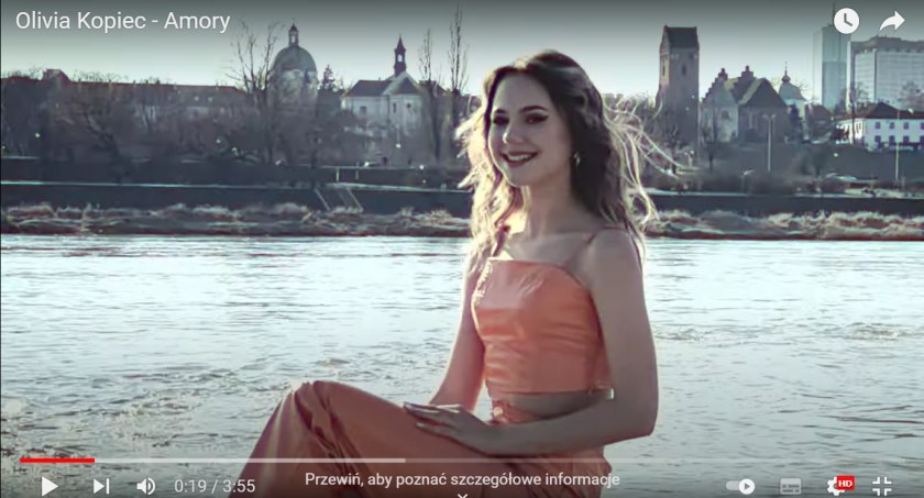 [Wideo] Radomszczanka Oliwia Kopiec właśnie nagrała drugi singiel. Do piosenki 