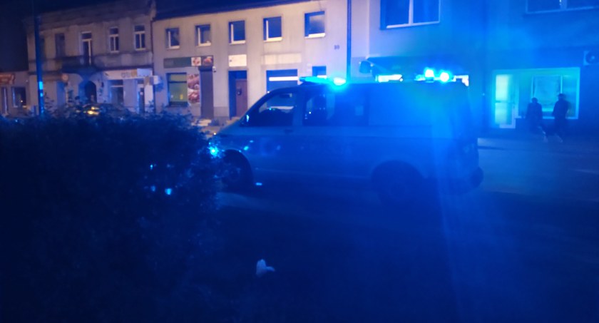 Strzelanina na Przedborskiej. Trzech mężczyzn trafiło do szpitala. Sprawcy zbiegli